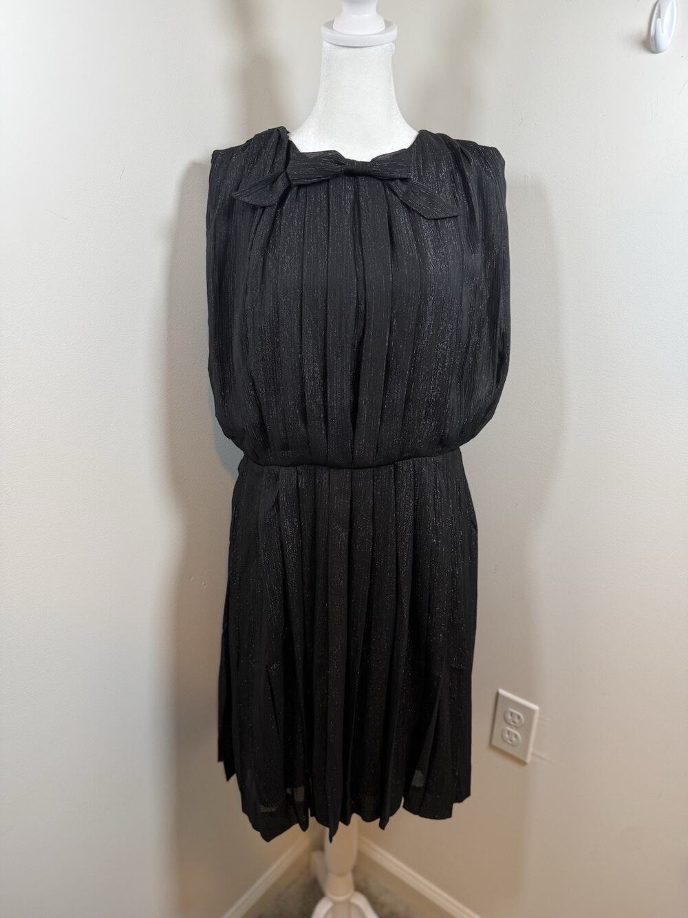 ModCloth Women’s Medium Pleated Mini Dress Bow Sparkles Black Formal Boho Indie